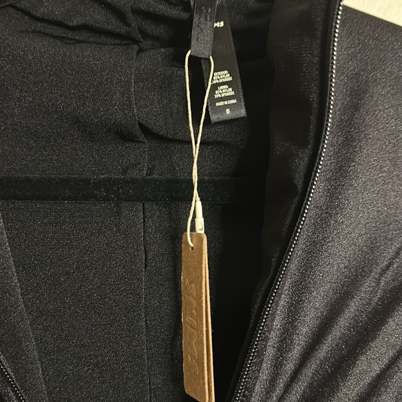 NWT SKIMS All in One Shine Mock Neck Long Sleeve Zip Front Catsuit - Picture 4 of 9